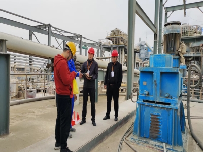 造纸工业中消泡剂的重要性与应用